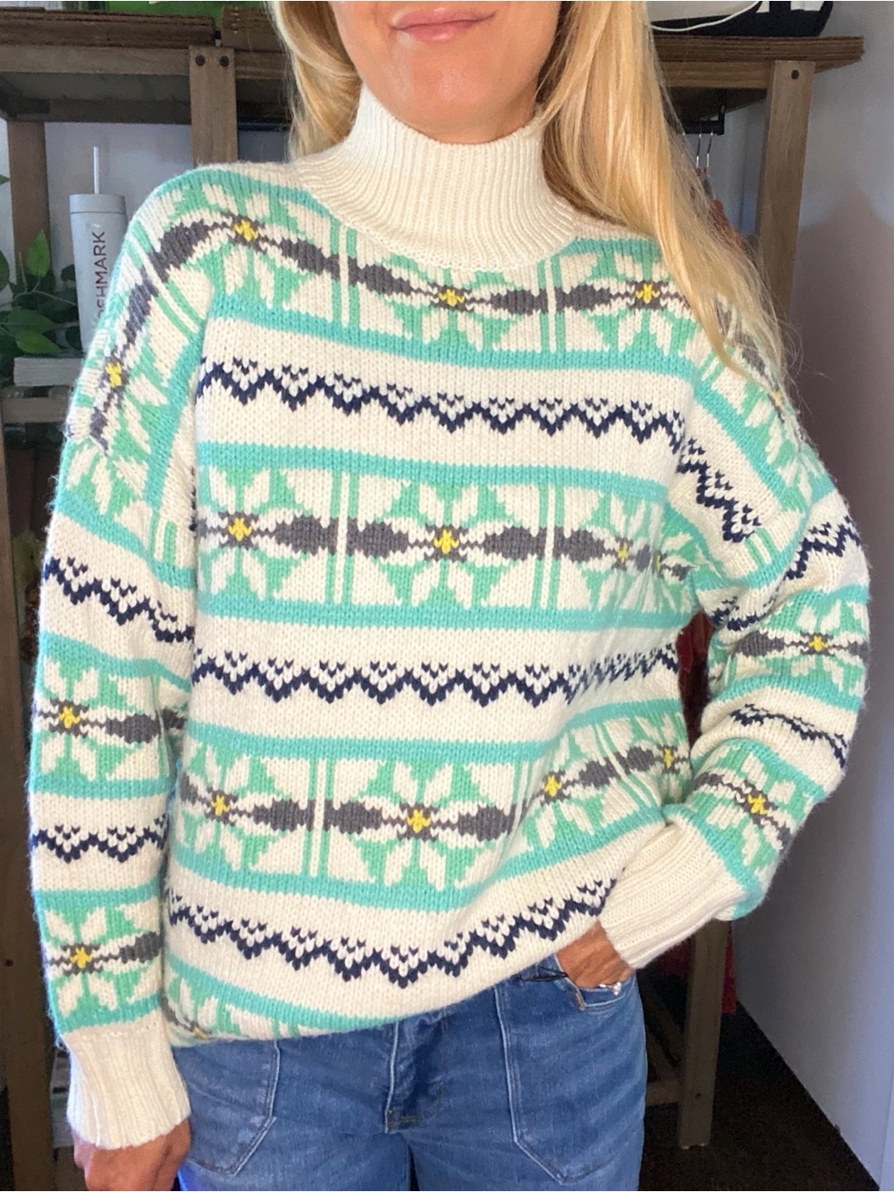 AMERICAN EAGLE Cream & Mint Patterned Chunky Knit Turtleneck Sweater! ❄️